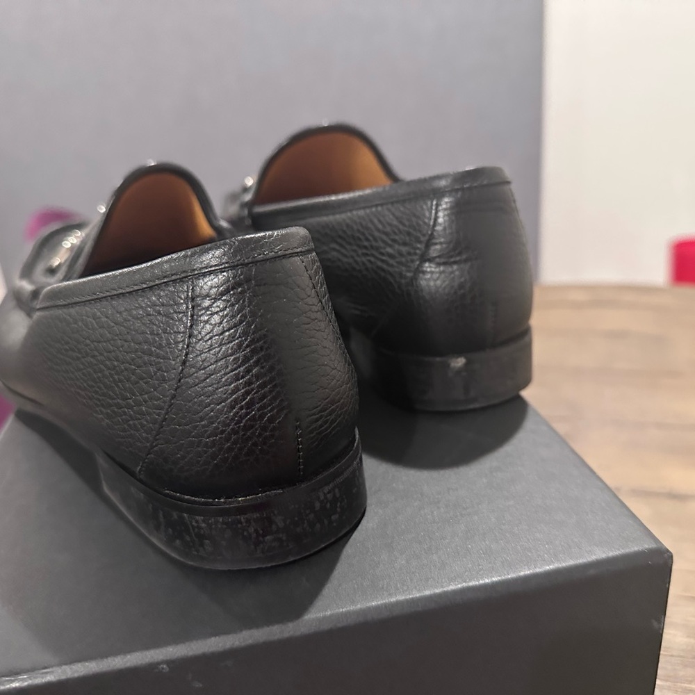 Authentic Men's Gucci Black Leather Loafers - Picture 4 of 7